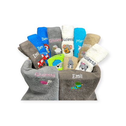Kinder Handtuch mit Name und Motiv 30x50 cm Kita Kindergarten oder für Unterwegs