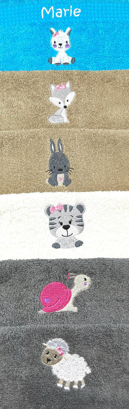Kinder Handtuch mit Name und Motiv 30x50 cm Kita Kindergarten oder für Unterwegs