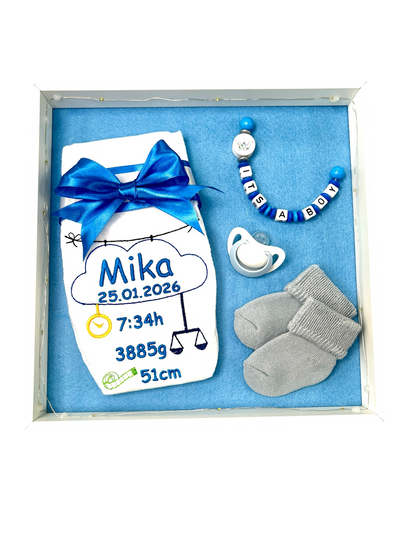 Bestickte Windel im Bilderrahmen, mit Name und Geburtsdaten, Geschenk zur Geburt