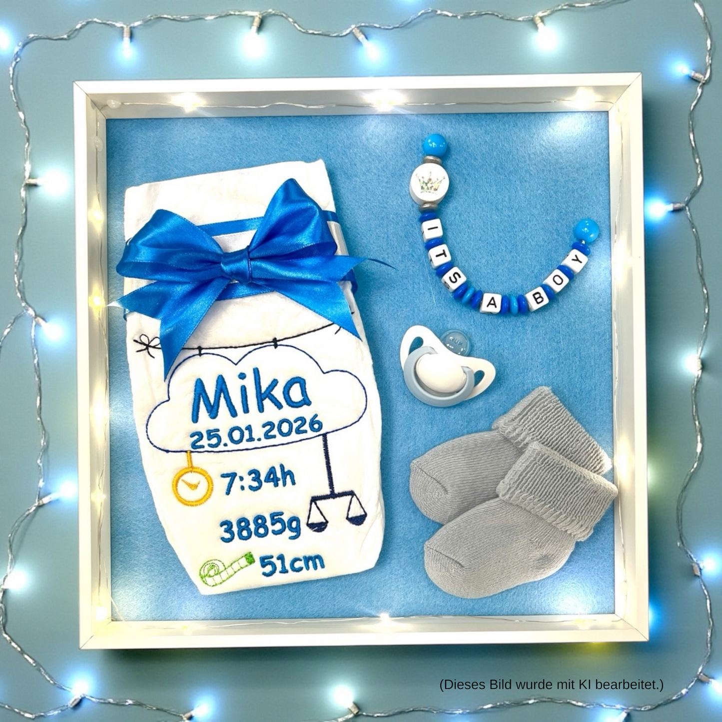 Bestickte Windel im Bilderrahmen, mit Name und Geburtsdaten, Geschenk zur Geburt