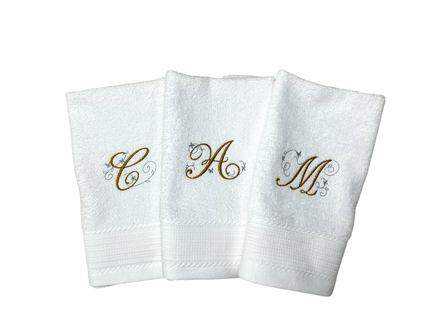 Handtuch mit Ein-Buchstaben-Monogram / Initiale, Handtuch, Sauna, Wellness, Duschtuch, edles Geschenk zu jedem Anlass