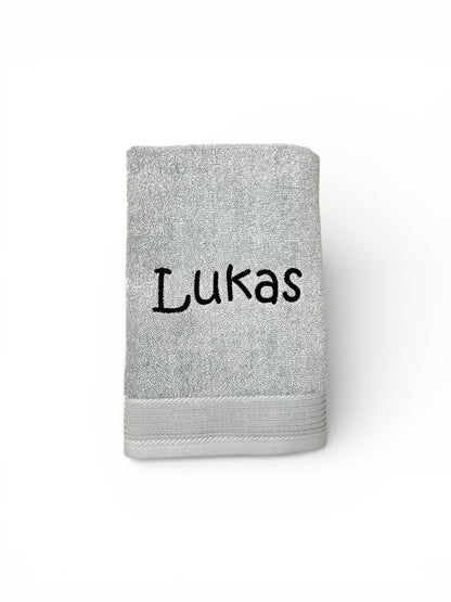 Handtuch mit Namen bestickt 50x100 cm – Personalisiertes Handtuch aus 100% Baumwolle – Namenshandtuch