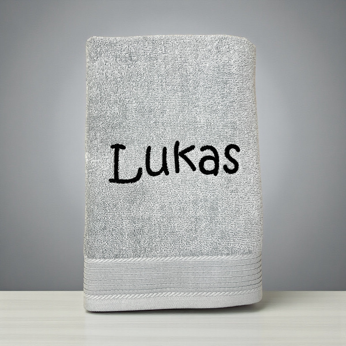 Handtuch mit Namen bestickt – personalisiertes Handtuch aus 100 % Baumwolle, verschiedene Größen und Farben