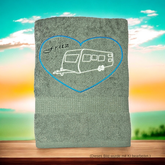 Wohnwagen mit Herz Handtuch mit Name bestickt, Duschtuch, Urlaub, Strand