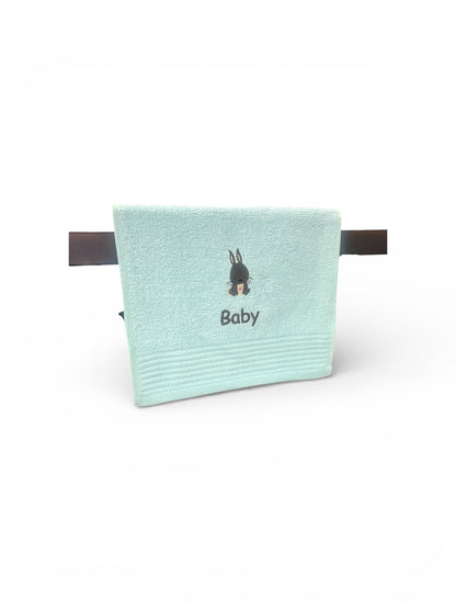 Hasen Kinder Handtuch mit Name und Motiv 30x50 cm Kita Kindergarten oder für Unterwegs Ostern