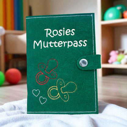 Mutterpasshülle personalisiert Filz bestickt Schnuller, Geschenk für Schwangere