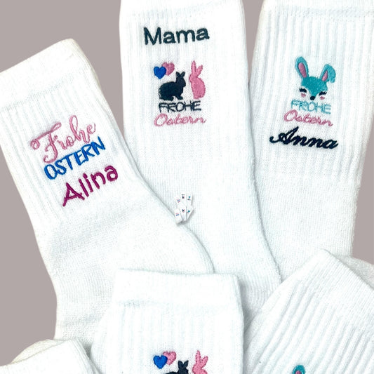 Tennissocken mit Ostermotiv bestickt, personalisierbar