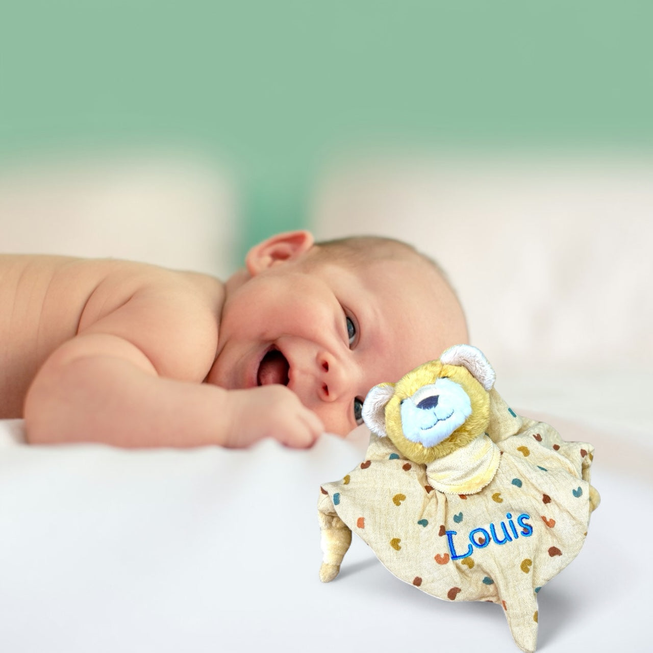 Personalisiertes Schmusetuch Löwe Leo 23 cm mit Rassel – einzigartiger Kuschelfreund - Supersoftes Musselin Schnuffeltuch mit Knotendetails, Sterntaler