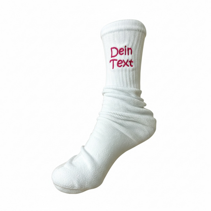 Weiße Sportsocken mit individueller Bestickung – Individuelles Geschenk, Tennissocken, Vereinssocken & Firmensocken