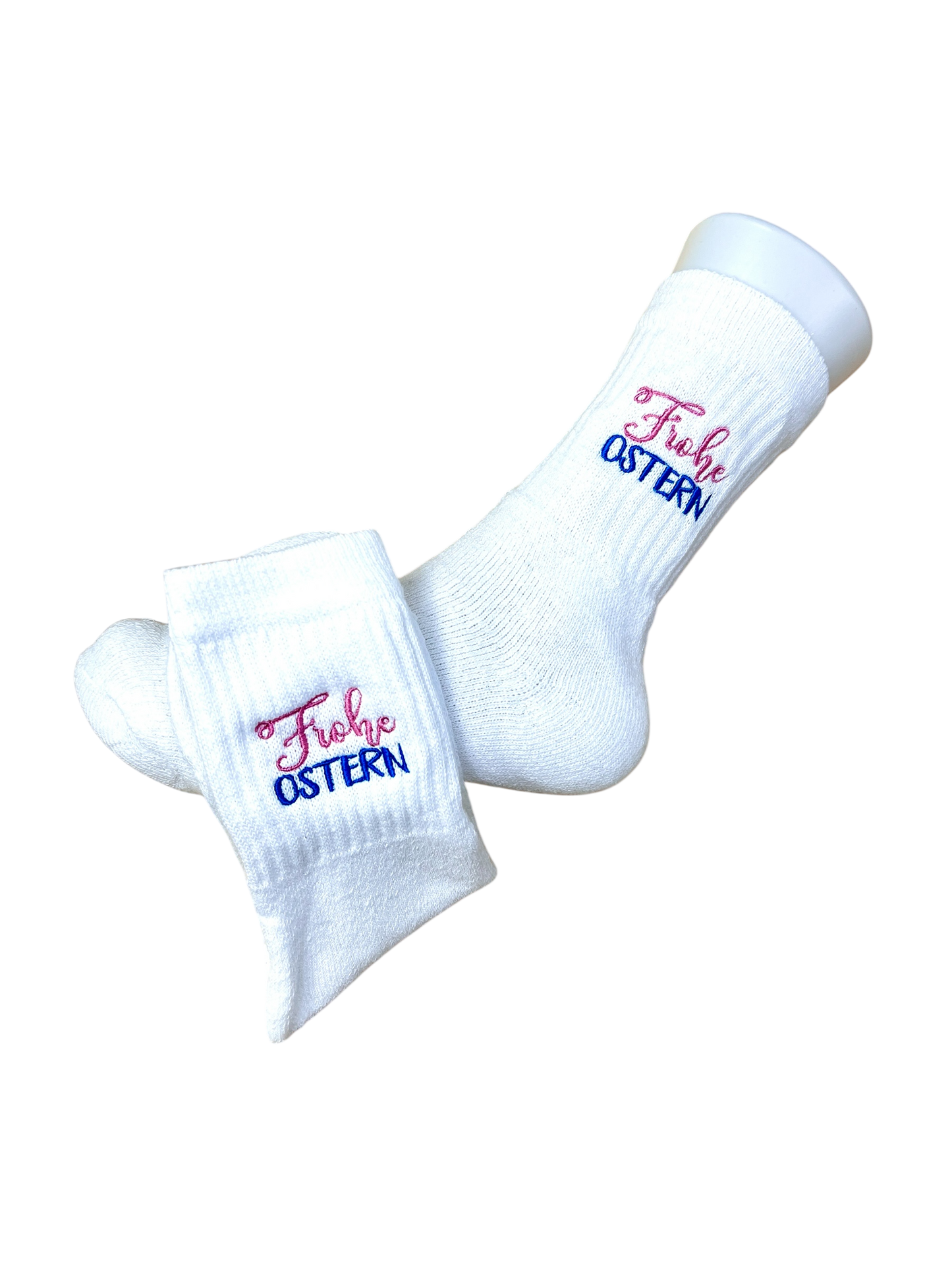 Tennissocken mit Ostermotiv bestickt, personalisierbar