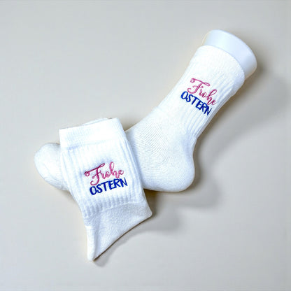 Tennissocken mit Ostermotiv bestickt, personalisierbar